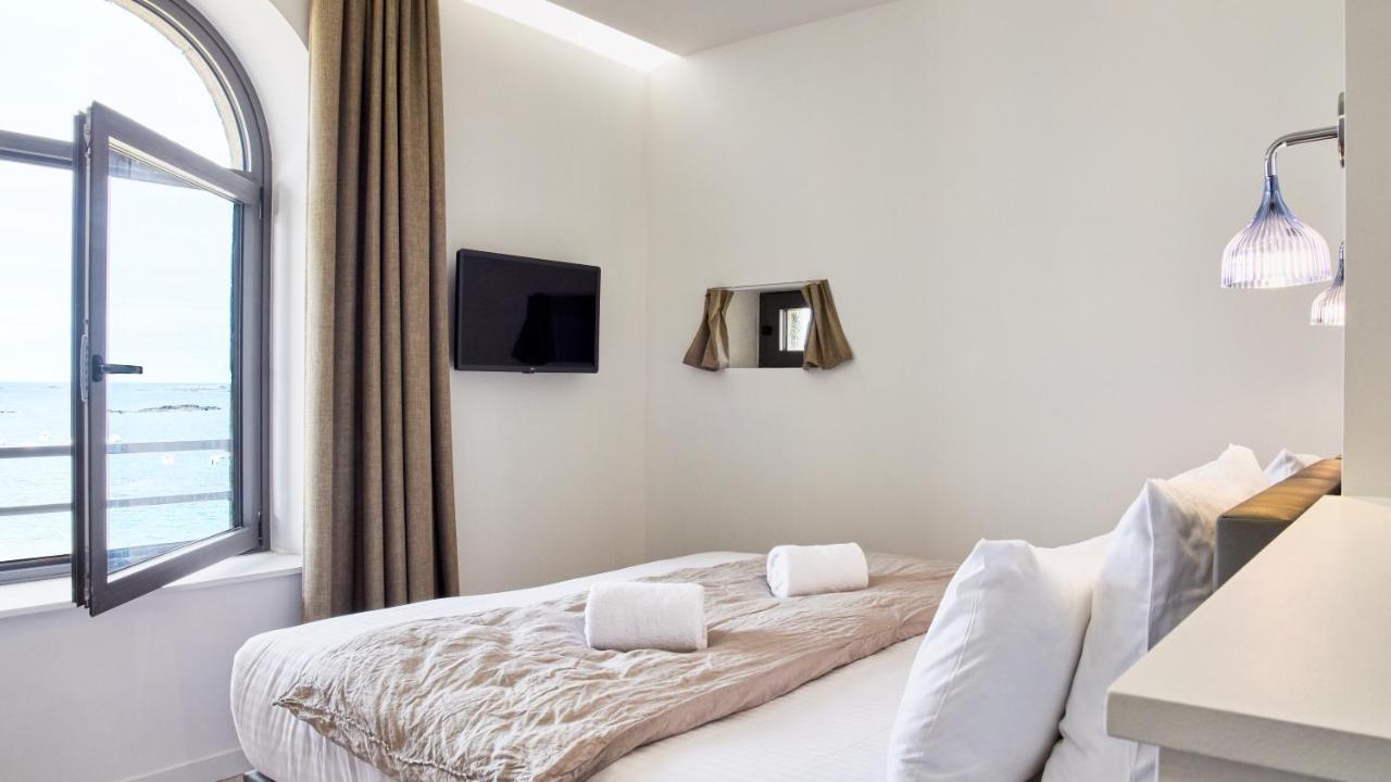 Pavillon De La Hotel 3*